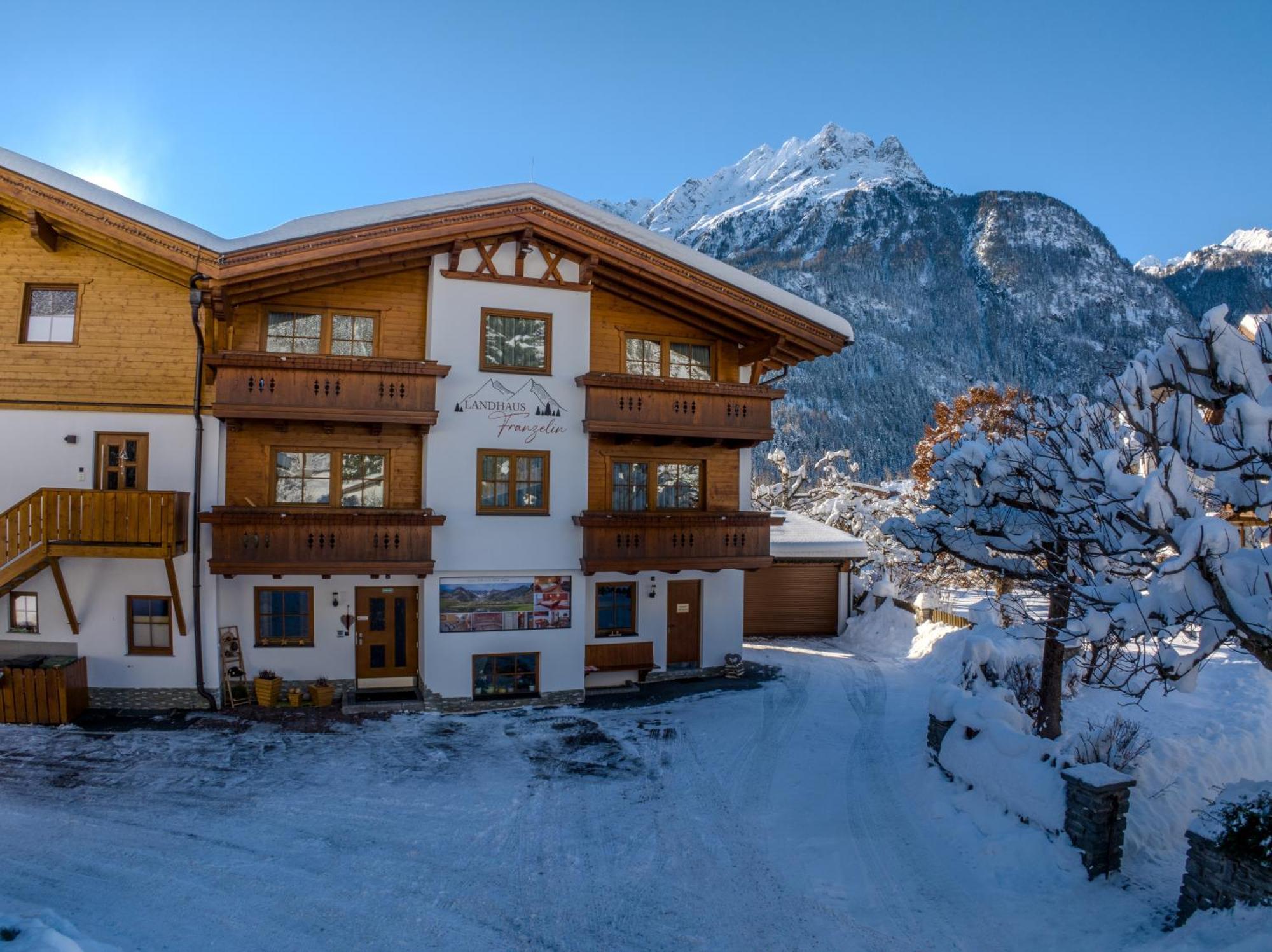 Bed and Breakfast Landhaus Franzelin Лангенфельд Экстерьер фото